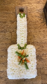 Spade with vegetables